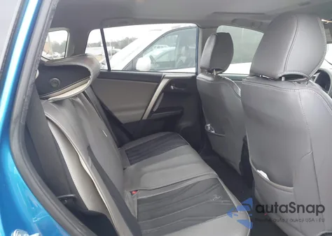 2018 Toyota Rav4 Xle from USA, damaged, VIN JTMWFREV2JJ752408